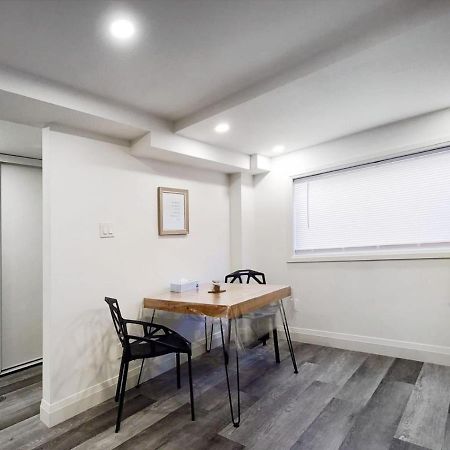 Renovated Guest Suite Near The Lake & High Park In Toronto! Exteriör bild