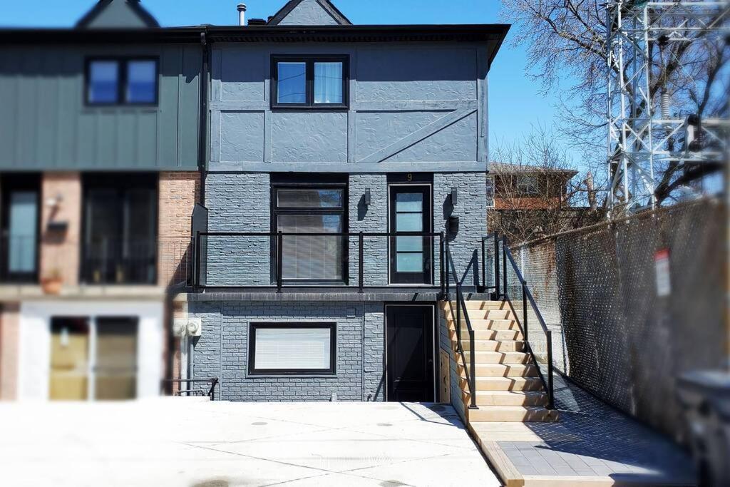 Renovated Guest Suite Near The Lake & High Park In Toronto! Exteriör bild